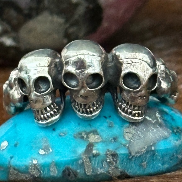 Triple skull unisex men's sterling silver ring - Picture 1 of 10